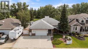 Listing photo – 6210 53 Avenue, Camrose