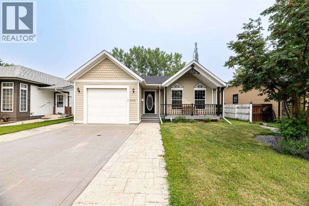 Listing photo – 4618 55 Avenue, Lacombe