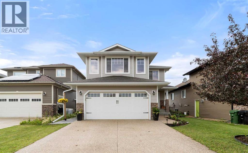 Listing photo – 3706 76 Street, Camrose