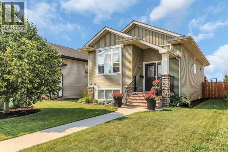 212 Cedar Square, Blackfalds