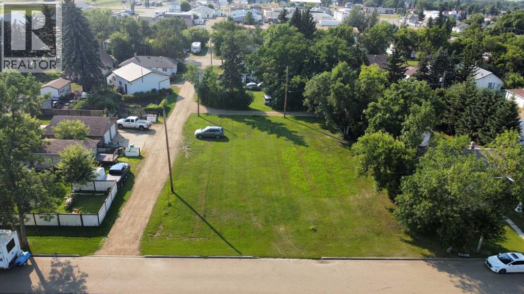 Listing photo – 5018 47 Street, Daysland