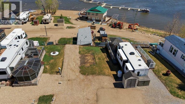 24, 25054 South Pine Lake Road, Rural Red Deer County