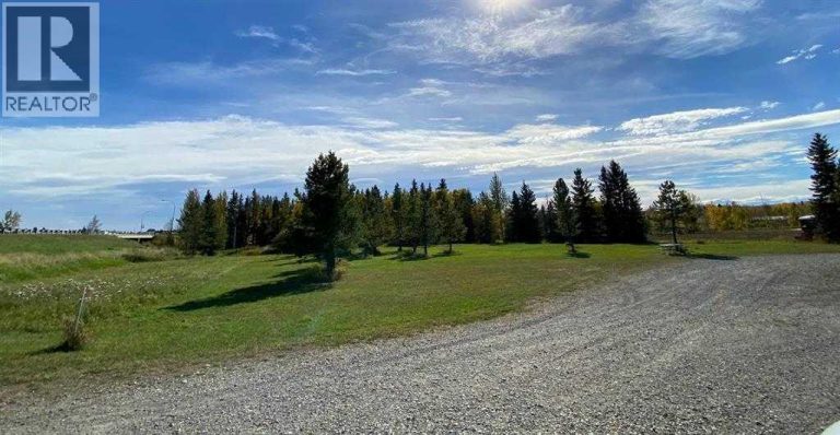 Listing photo – 4324 45 Street, Rocky Mountain House