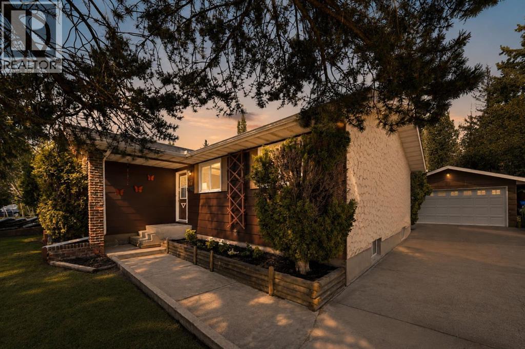 Listing photo – 57 Page Avenue, Red Deer