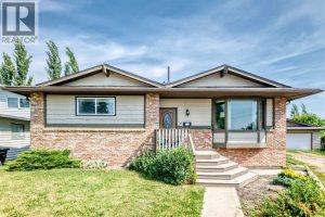 Listing photo – 3 43 Avenue Close, Lacombe