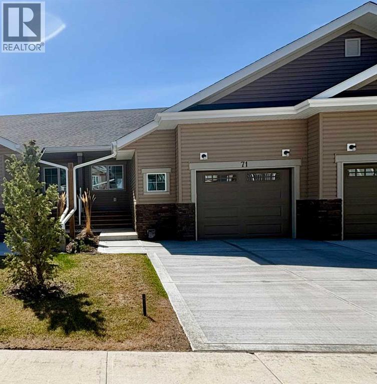 Listing photo – 71 Golden Crescent, Red Deer