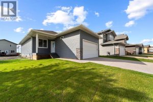 Listing photo – 7501 38A Avenue, Camrose
