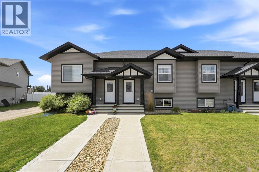Listing photo – 161 Crimson Court, Blackfalds