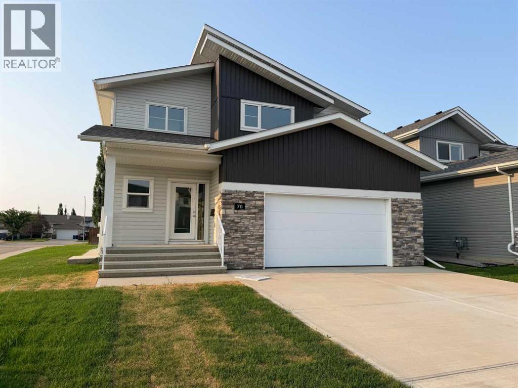 Listing photo – 70 Palmer Circle, Blackfalds