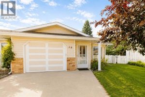 Listing photo – 28 Dale Close, Red Deer