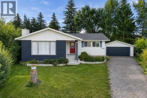 Listing photo – 5728 51 Avenue, Ponoka