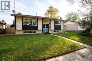 Listing photo – 6209 42 Avenue, Camrose