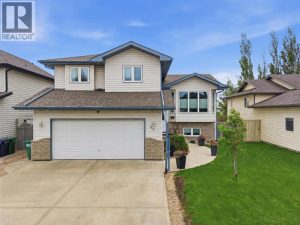 Listing photo – 46 Lagrange Crescent, Red Deer