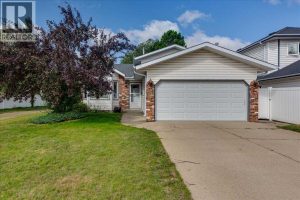 Listing photo – 134 Douglas Avenue, Red Deer