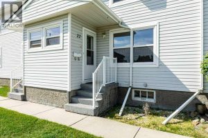 Listing photo – 22 Poplar Crescent, Springbrook