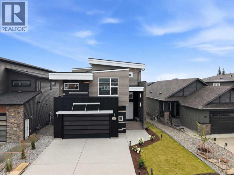 102 Longmire Close, Red Deer