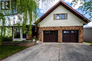 19 Maxwell Avenue