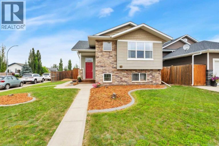 Listing photo – 70 Garden Road, Lacombe