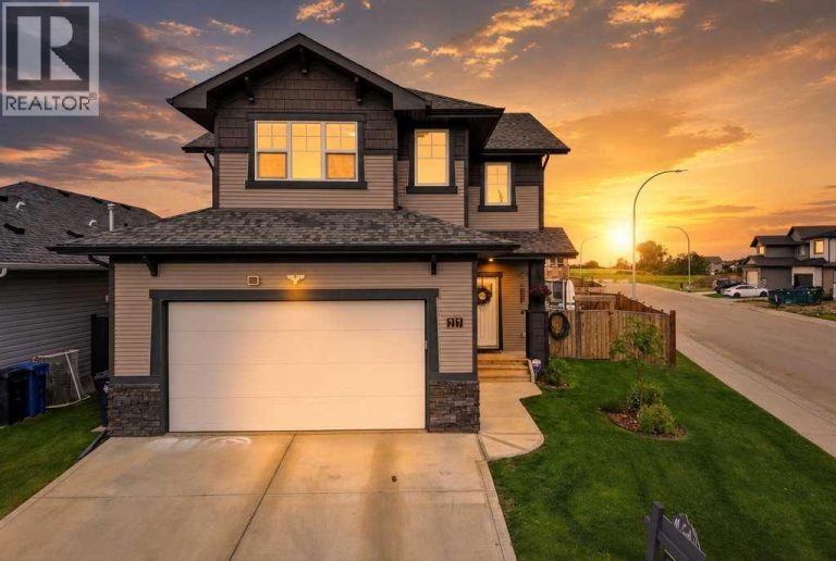 Listing photo – 217 Augustus Way, Penhold