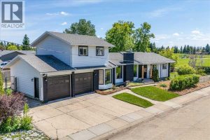Listing photo – 3 Armstrong Close, Red Deer