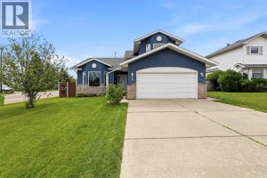 Listing photo – 2 Denmark Crescent, Red Deer