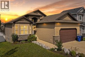 Listing photo – 41 Chinook Street, Blackfalds