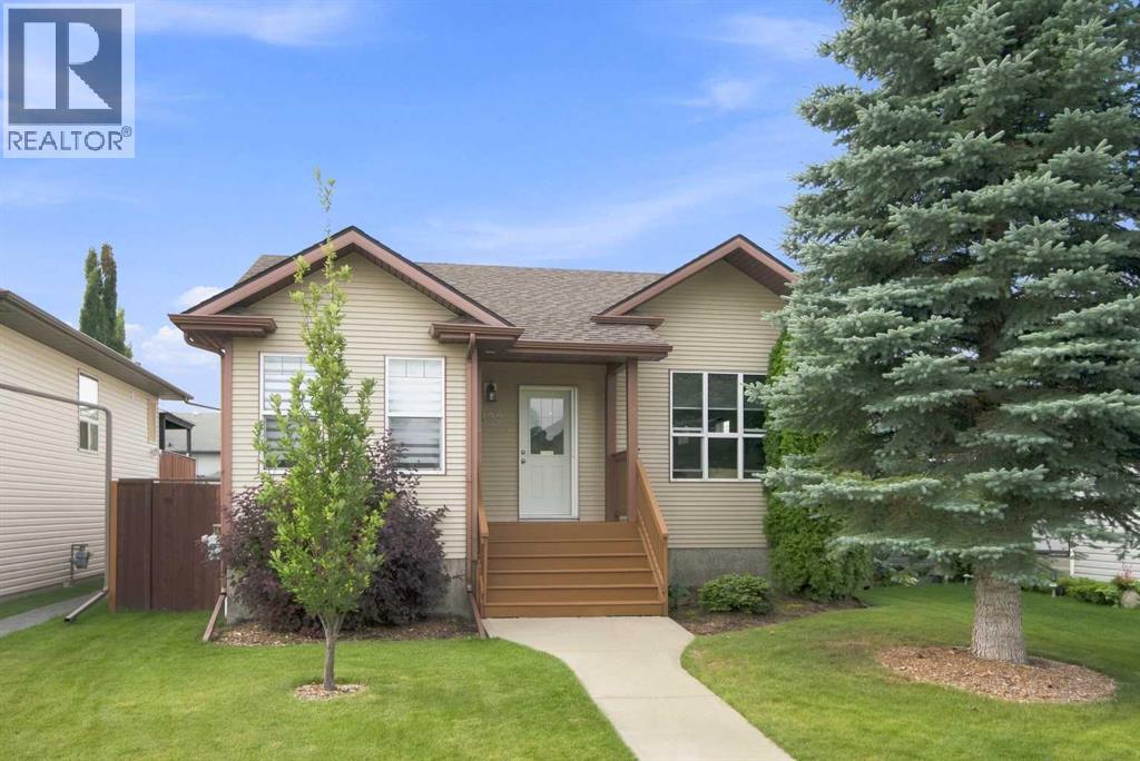 Listing photo – 132 Downing Close, Red Deer