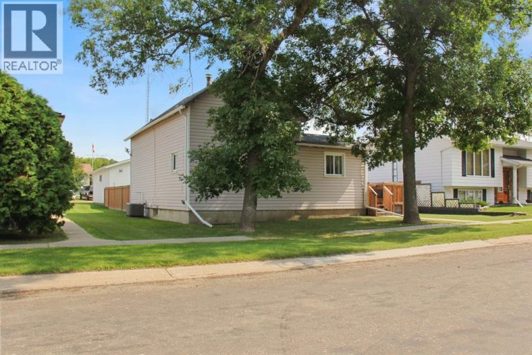 5129 51 Street, Daysland