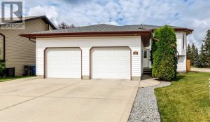 Listing photo – 110 Newton Drive, Penhold