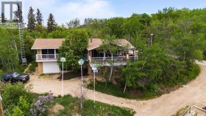 Listing photo – 325 Minnewaukan Road, Tillicum Beach