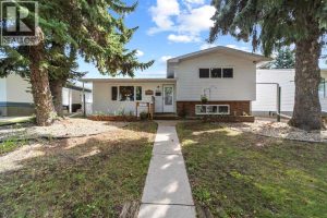 Listing photo – 4605 45 Street, Camrose