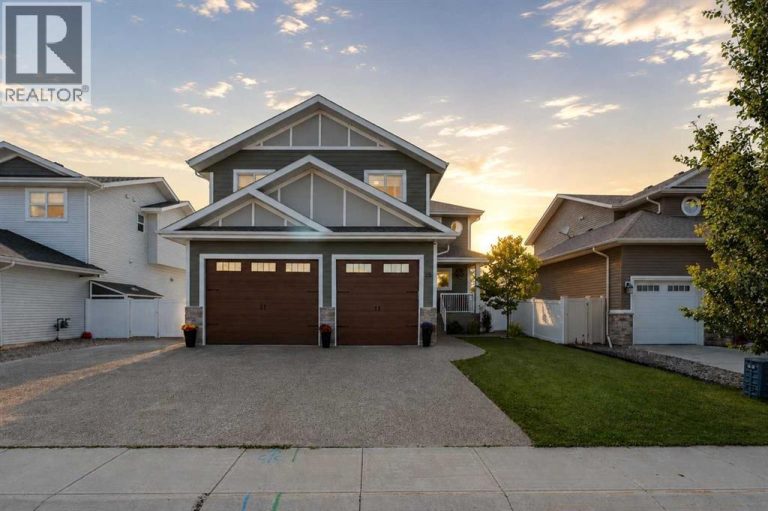 Listing photo – 35 Erica Drive, Lacombe