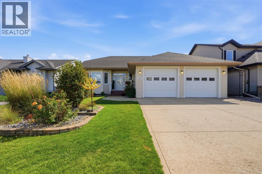 Listing photo – 5909 62 Avenue, Ponoka