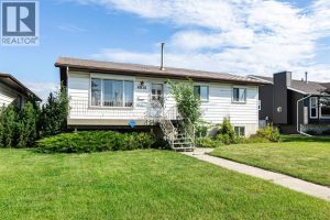 Listing photo – 4816 44 Street, Innisfail