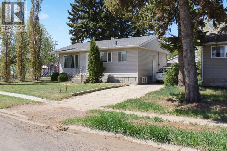 5110 51 Street, Daysland