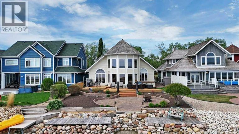 382 Marina Bay Place, Sylvan Lake