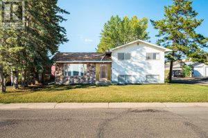 Listing photo – 602 Royal Drive, Trochu