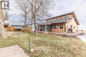 Listing photo – 35 Lakeshore Drive, Grandview