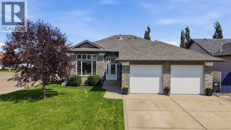 Listing photo – 16 Filbert Close, Sylvan Lake