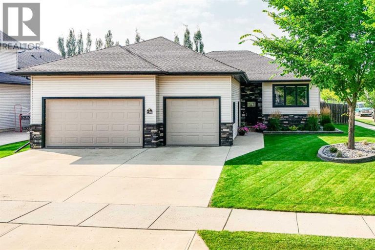 Listing photo – 2306 56 Street, Camrose