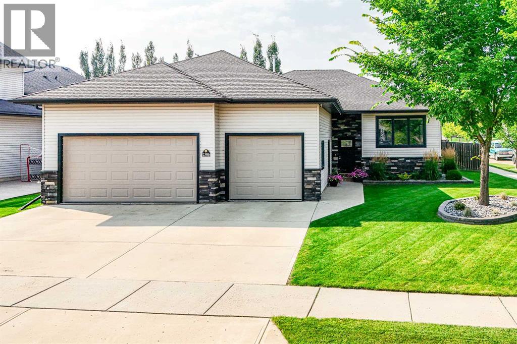 Listing photo – 2306 56 Street, Camrose