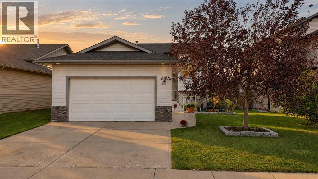 Listing photo – 19 Jenner Crescent, Red Deer