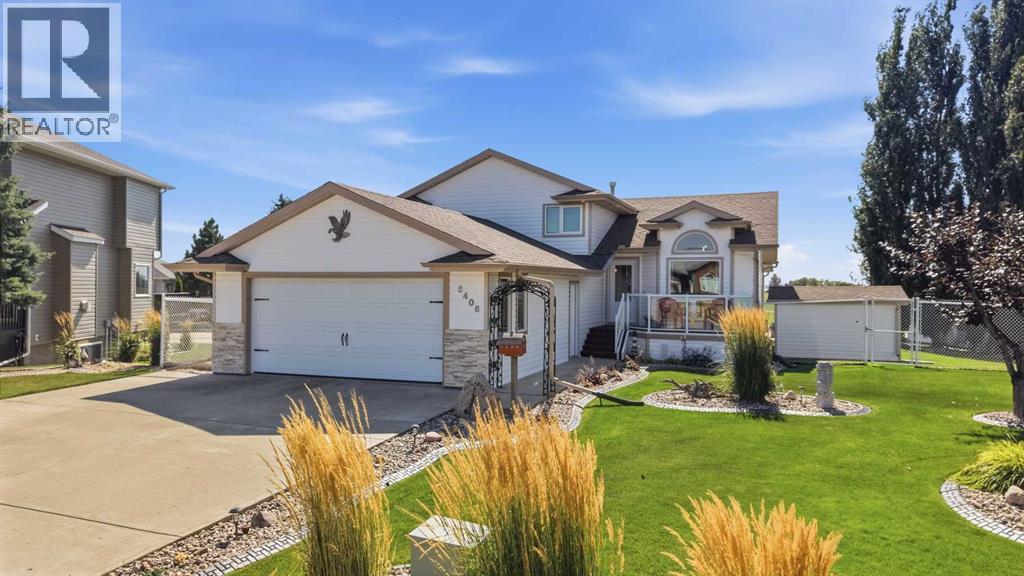 Listing photo – 5406 64A Street Close, Ponoka