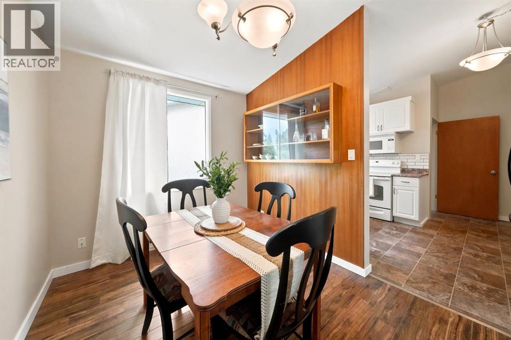 Listing photo – 4233 33 Street, Red Deer