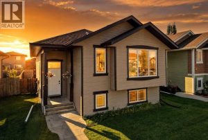 Listing photo – 4407 54 Street, Rocky Mountain House