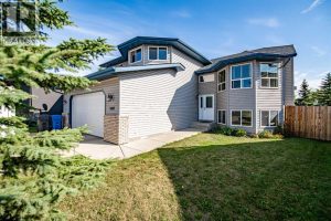 Listing photo – 5427 52A Street, Eckville