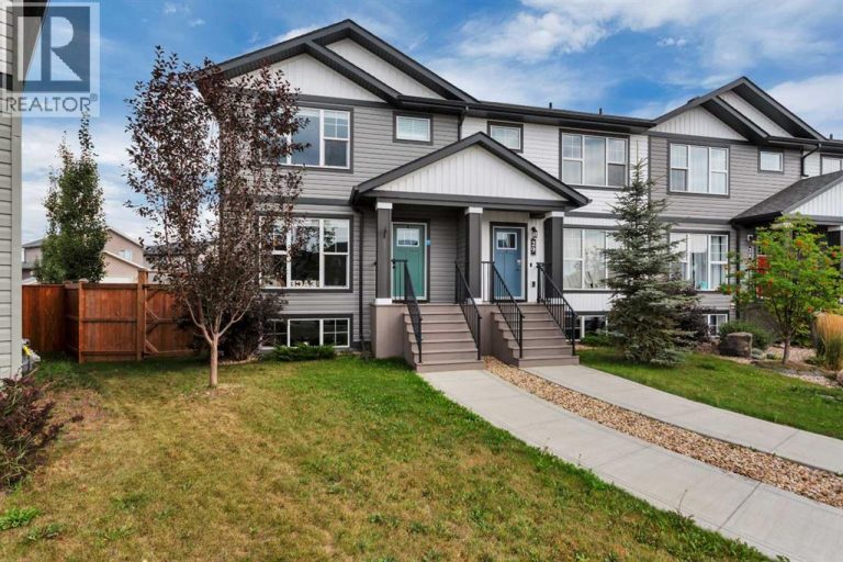 Listing photo – 30 Hawthorn Place, Sylvan Lake