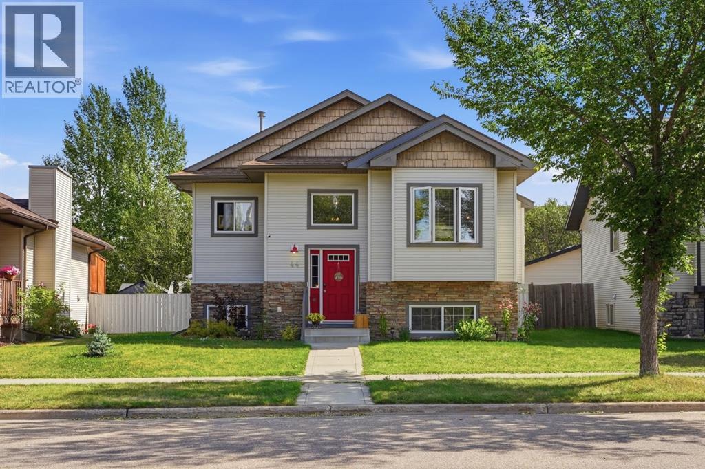 Listing photo – 44 Inglewood Drive, Red Deer