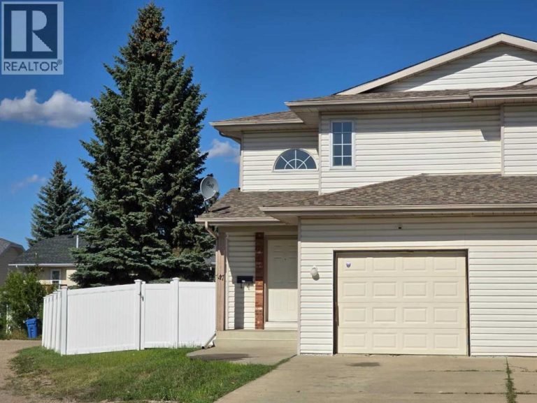 Listing photo – 47 Escott Close, Red Deer