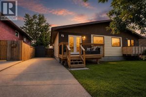 Listing photo – 63 MacKenzie Crescent, Red Deer